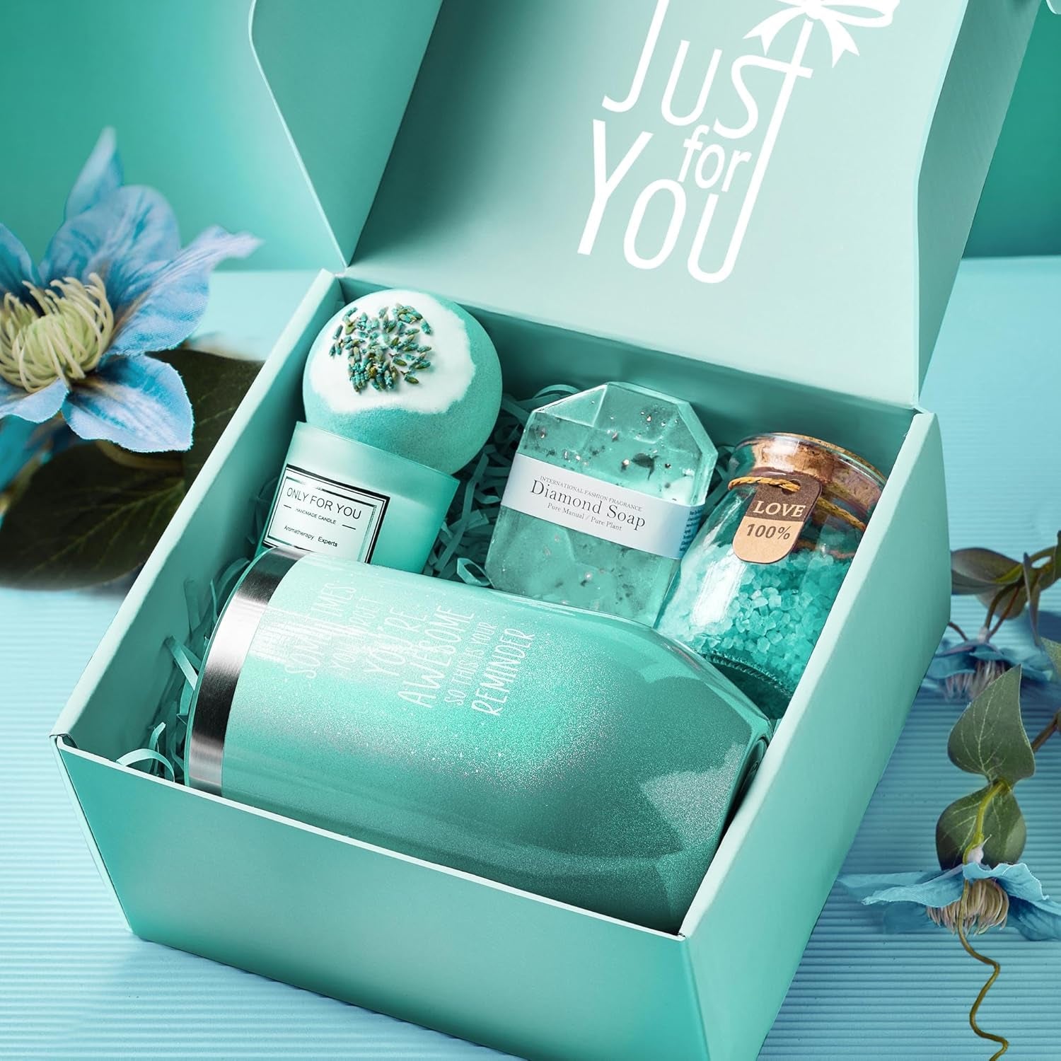 Luxurious Gardenia Self-Care Spa Gift Basket, perfect Gifts for Women, Mom, Wife, Girlfriend - ideal for birthdays and Mother's Day.